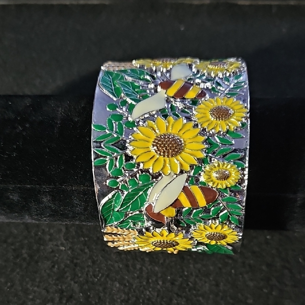 Sassy Jones Sunflower and Bee Bracelet - Yellow and Green